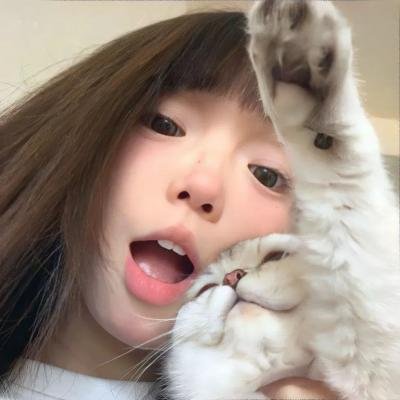 像两滴水